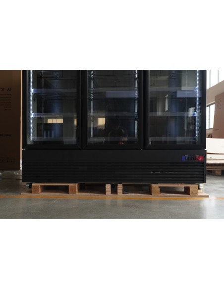 Armario expositor para bebidas refrigerado 3 puertas 1880 x 710 x 2090 mm 1800 litros refrigeración ventilada Luz led colorida