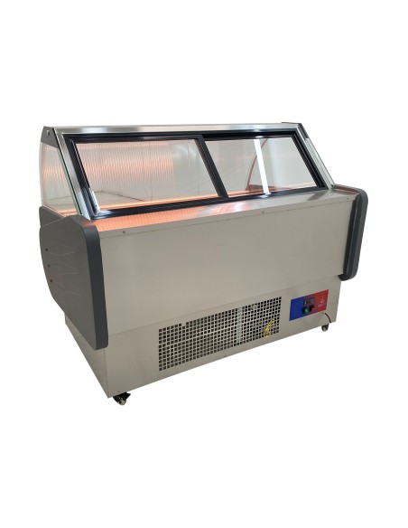 Vitrina Charcutera Color acero –1500 x 1050 x 1200 mm – Refrigeración Ventilada – Cristal Curvo